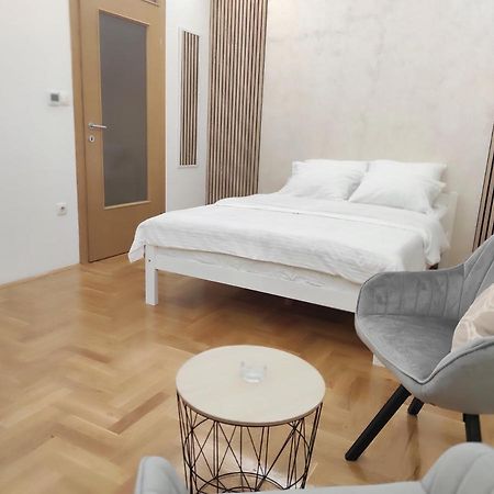 Studio Apartman Lukavica Sarajevo Luaran gambar